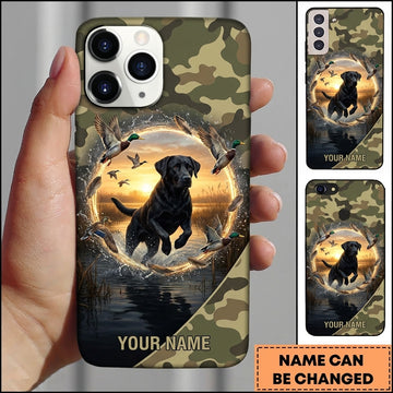 Maxcorners Circular Marshland Retriever Duck Hunting Multiple Dog Breeds Personalized Name Phone Case