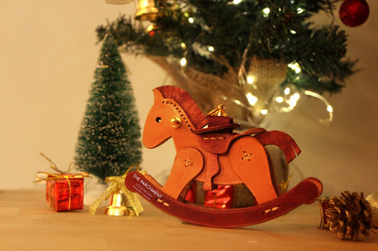 Maxcorners Personalized Equestrian Girl Ornament